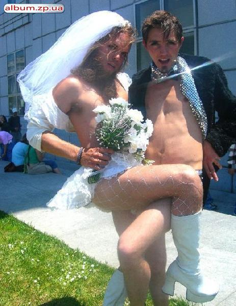 Воры ебут толпой невесту в свадебном платье на глазах у жениха